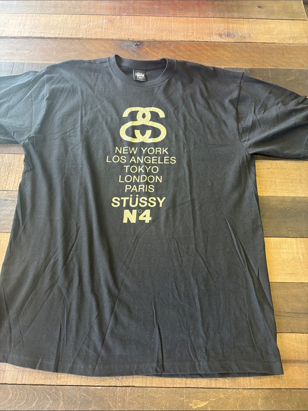 Stussy No 4. World tour
t-shirt black men’s XL